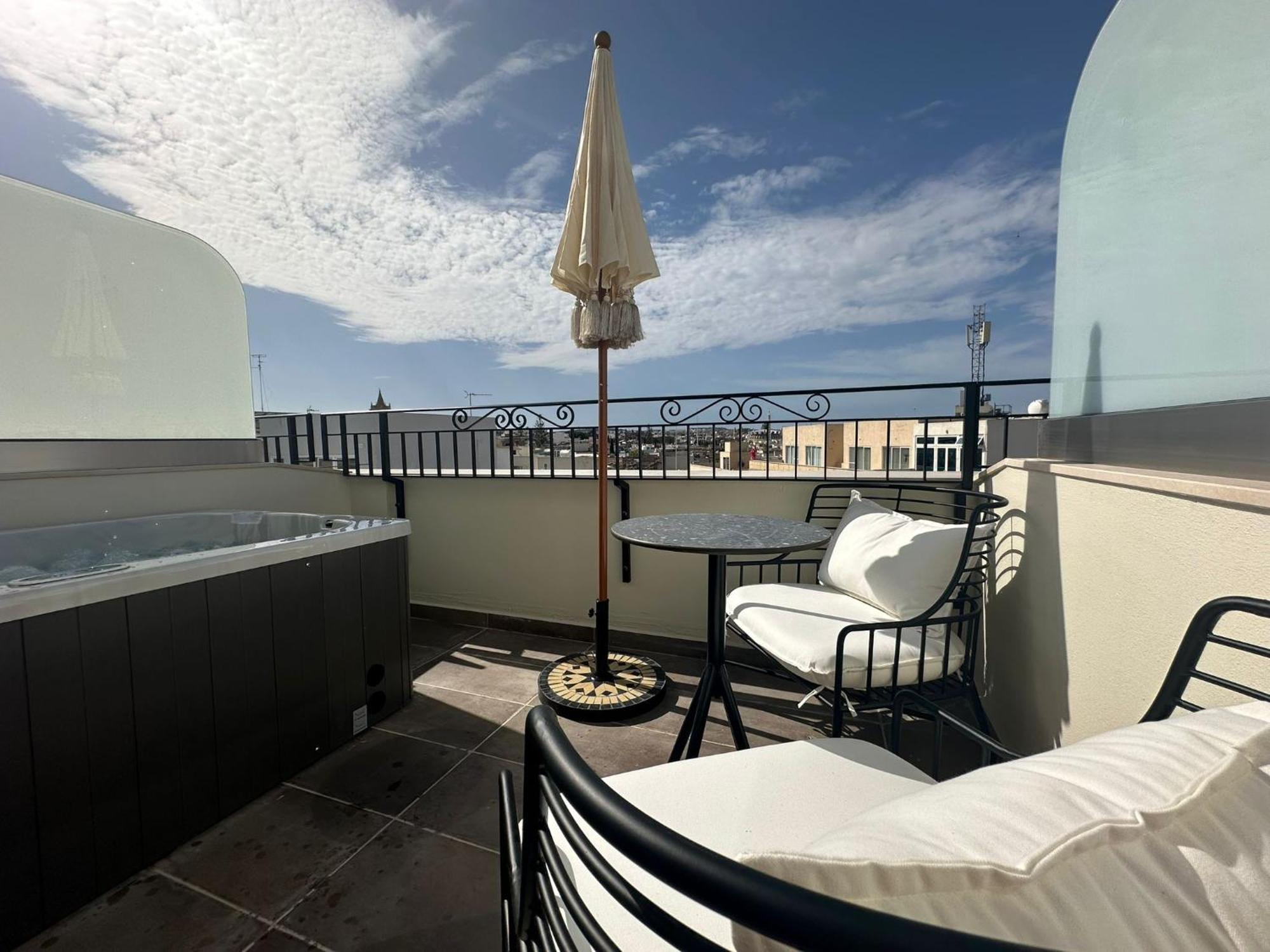 Royale Sainte Helene Boutique Hotel Birkirkara Luaran gambar